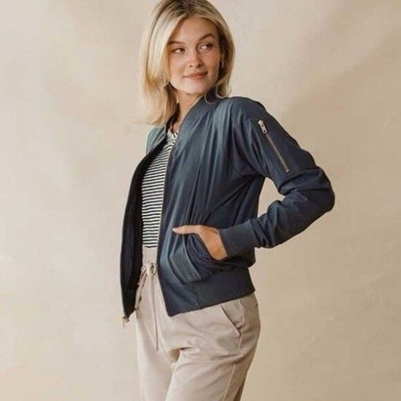 Albion Jackets & Blazers - Albion Fit Women's Gray Gold Zipper Bomber Jacket Size XLarge